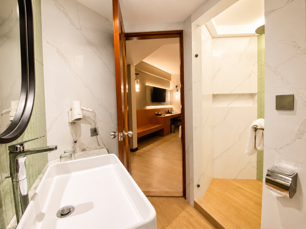 Superior Double Bed – Room Only